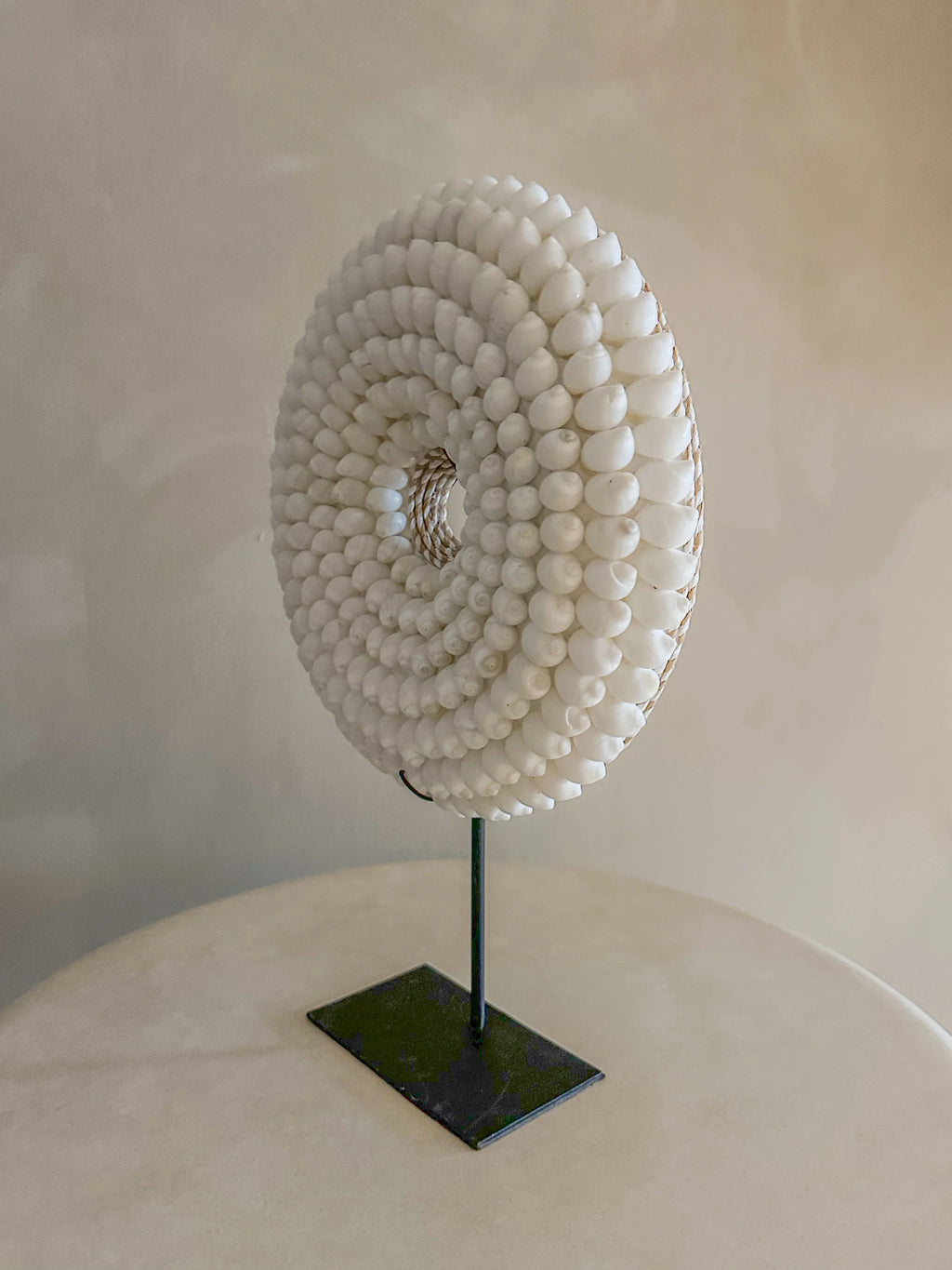 Schelpen decoratie op standaard