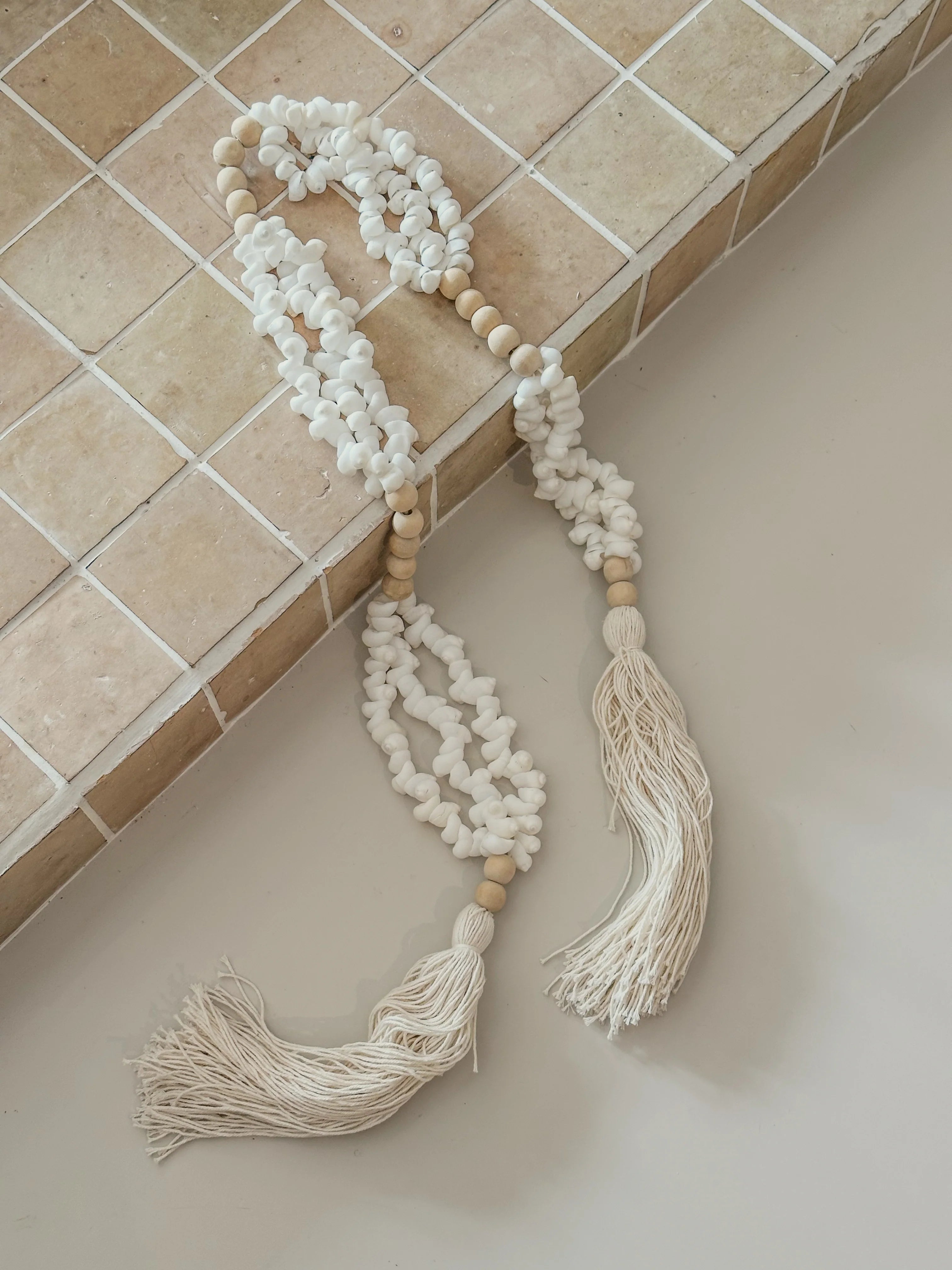 Decoratieve schelpenketting kralen en kwasten