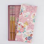 Chopstick giftset met roze bloemen motief, stijlvol en kleurrijk cadeau