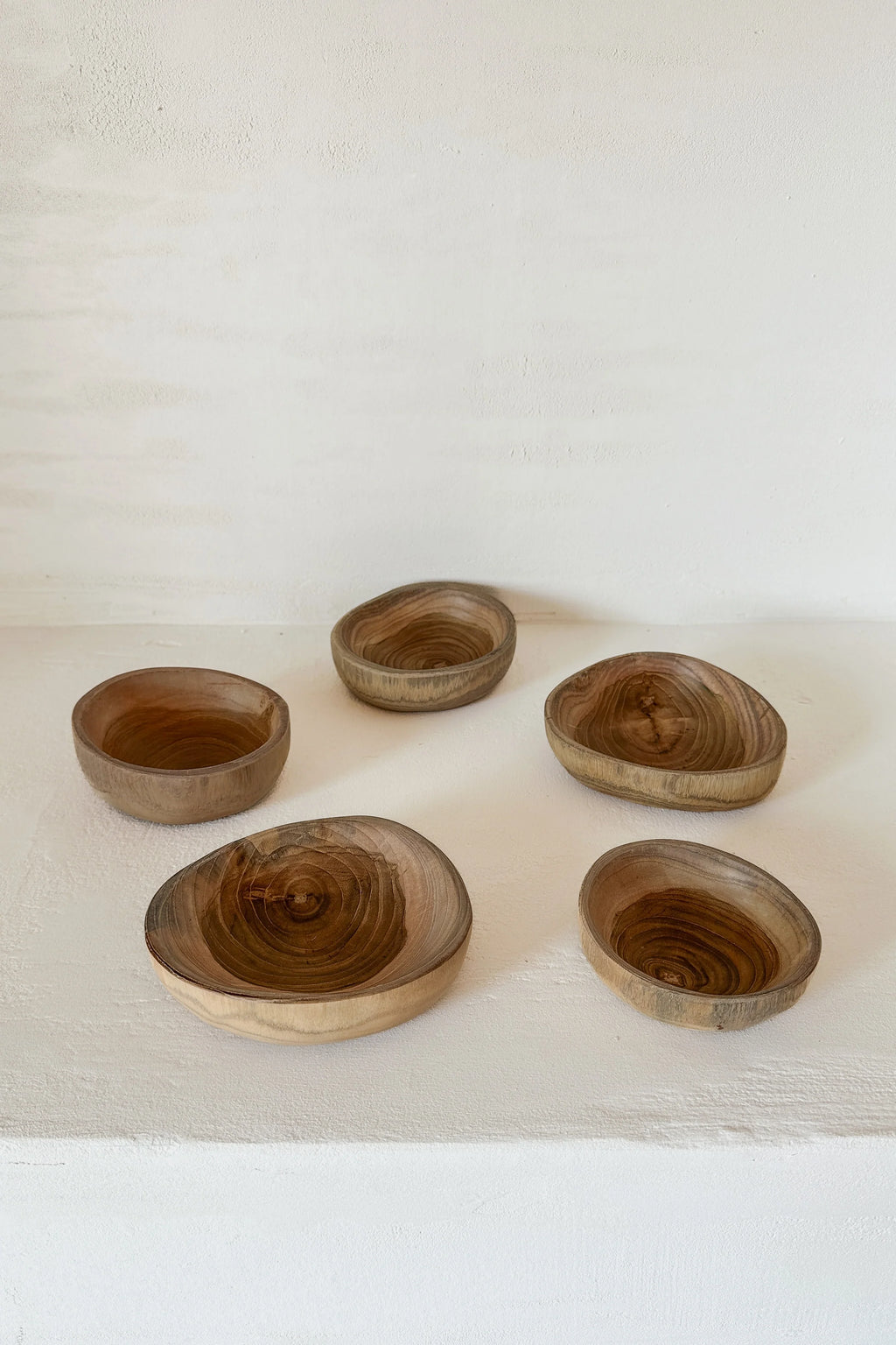 Klein decoratief schaaltje van hout, handgemaakt natuurlijk woonaccessoire