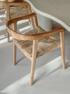 Teak stoel met gevlochten zitting