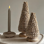 Houten kerstboom met kauri schelpen