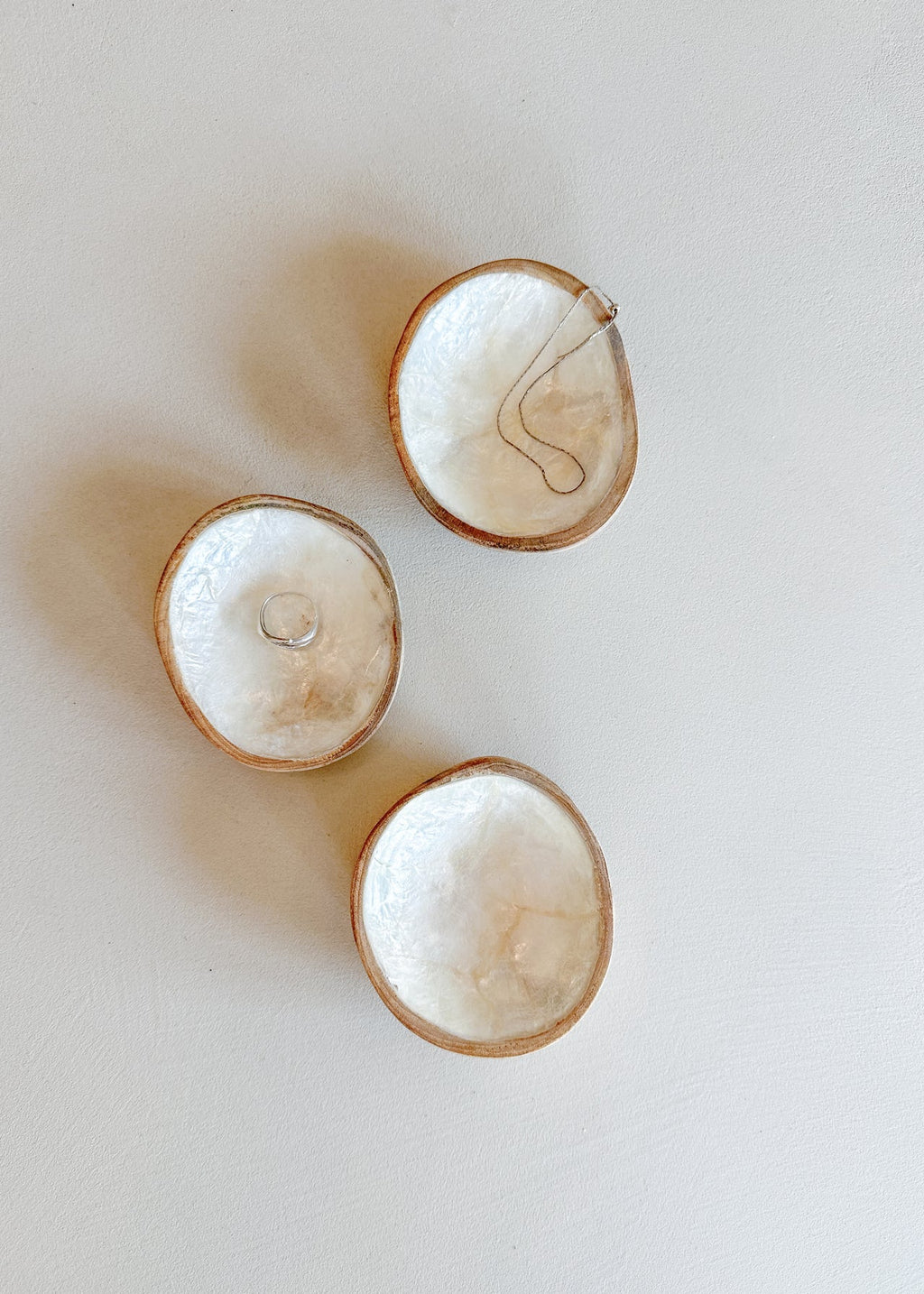 Schaaltje Bulan - Capiz en Teakhout