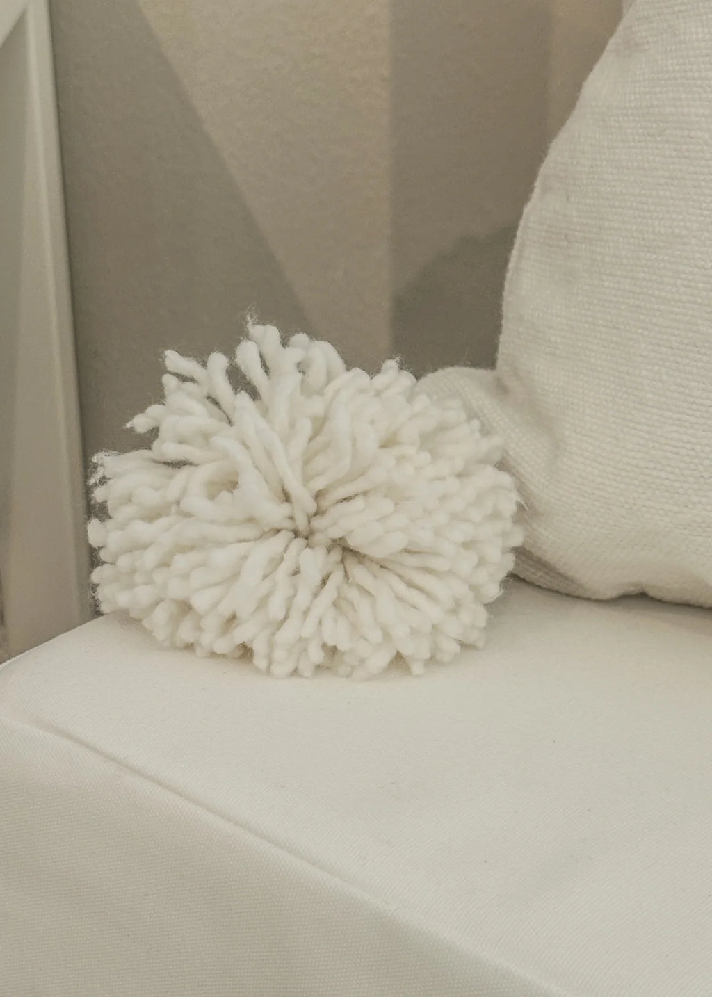Pompom Kussen Wit 35x35cm