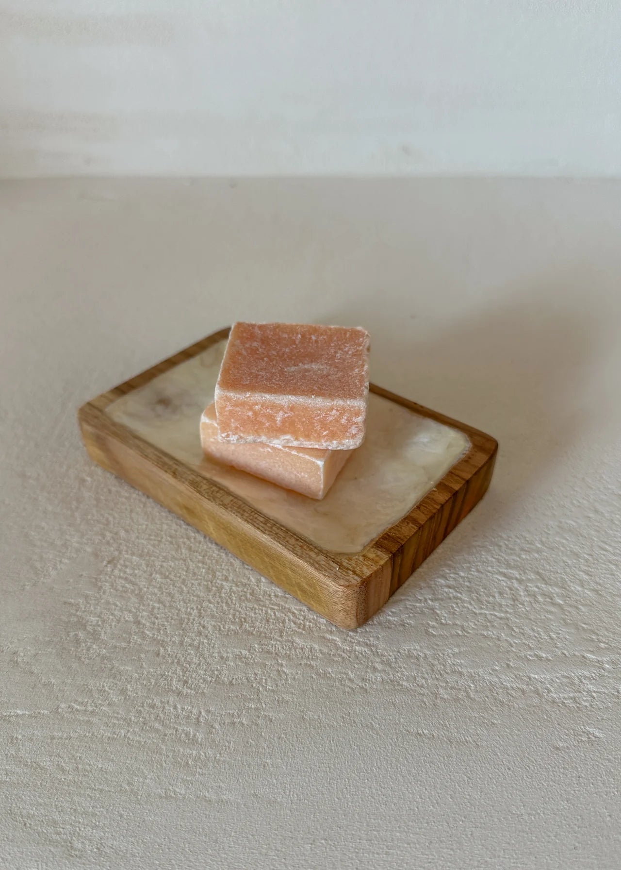 Schaaltje Luna - Capiz en teakhout