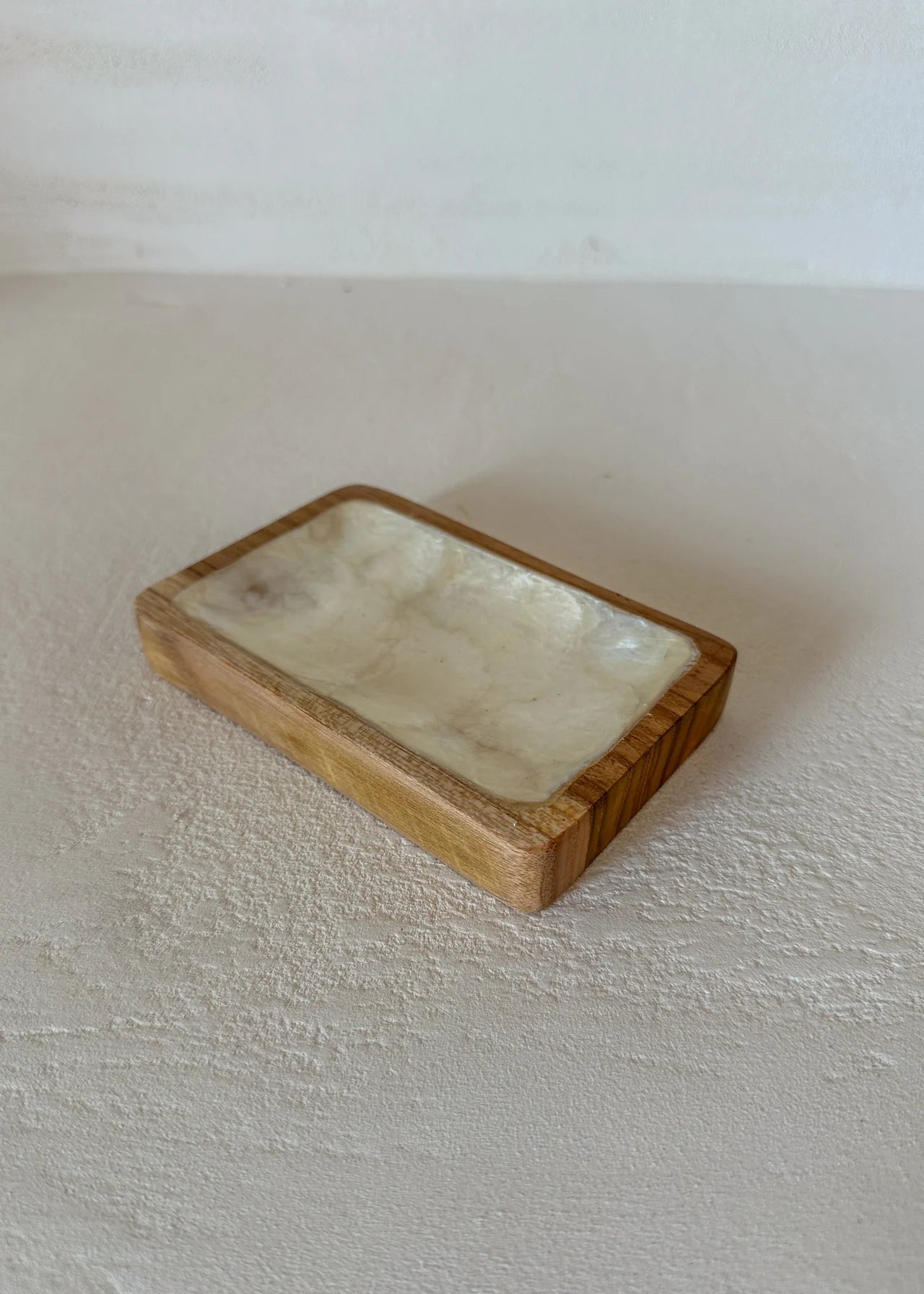 Schaaltje Luna - Capiz en teakhout