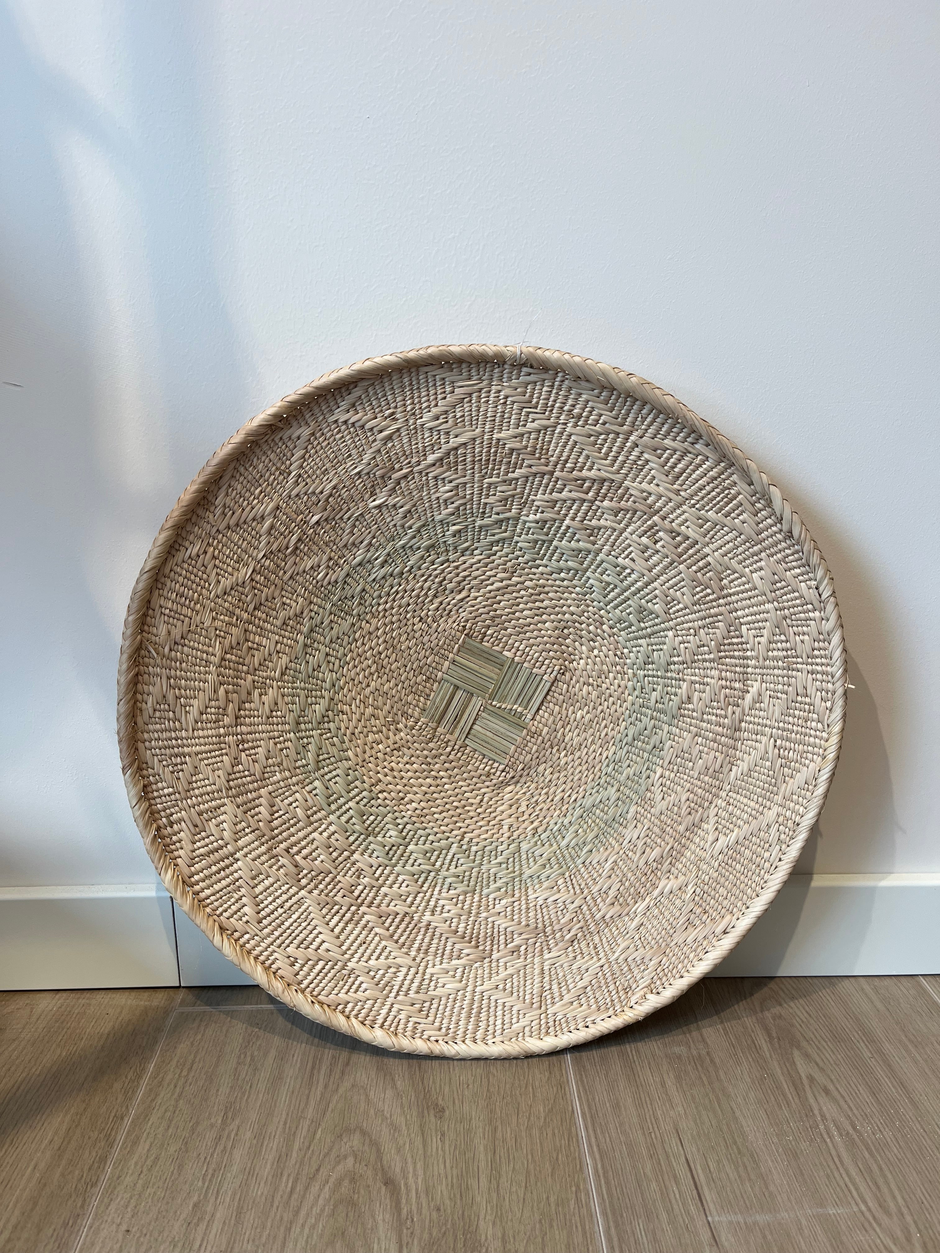 Decoratieve wandschaal van natuurlijke materialen, handgemaakt interieurobject